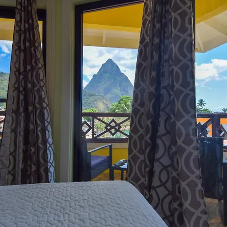Sea Piton View Apartment- Location, Convenience, Modern Living